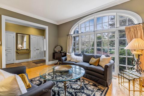 Photo 6 at 34 Garden Avenue, South Richvale, Richmond Hill