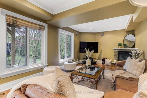 Photo 11 at 34 Garden Avenue, South Richvale, Richmond Hill