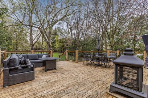 Photo 30 at 34 Garden Avenue, South Richvale, Richmond Hill