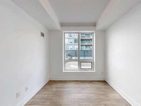 Photo 22 at 302A - 9088 Yonge Street, South Richvale, Richmond Hill