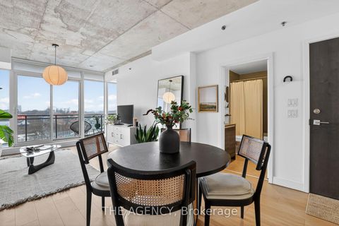 Photo 2 at 710 - 20 Minowan Miikan Lane, Little Portugal, Toronto