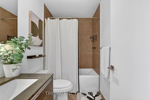 Photo 11 at 710 - 20 Minowan Miikan Lane, Little Portugal, Toronto