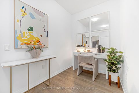 Photo 9 at 1014 - 50 Dunfield Avenue, Mount Pleasant West, Toronto