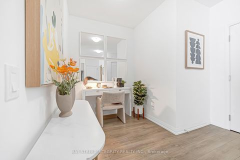 Photo 10 at 1014 - 50 Dunfield Avenue, Mount Pleasant West, Toronto
