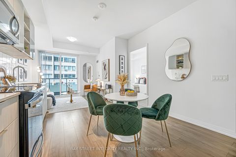 Photo 14 at 1014 - 50 Dunfield Avenue, Mount Pleasant West, Toronto