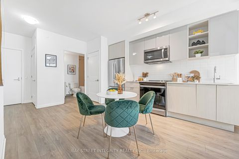 Photo 15 at 1014 - 50 Dunfield Avenue, Mount Pleasant West, Toronto