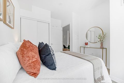 Photo 28 at 1014 - 50 Dunfield Avenue, Mount Pleasant West, Toronto