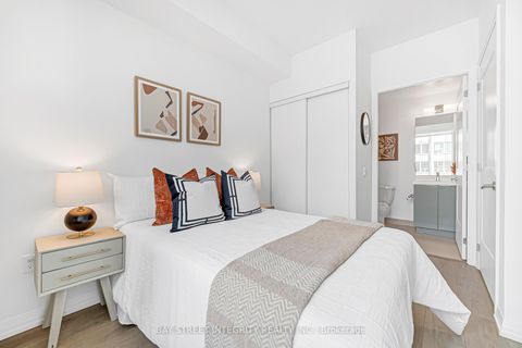 Photo 29 at 1014 - 50 Dunfield Avenue, Mount Pleasant West, Toronto