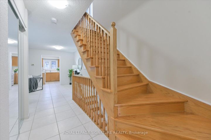 Photo 11 at 6 - 6157 Kingston Road, Centennial Scarborough, Toronto