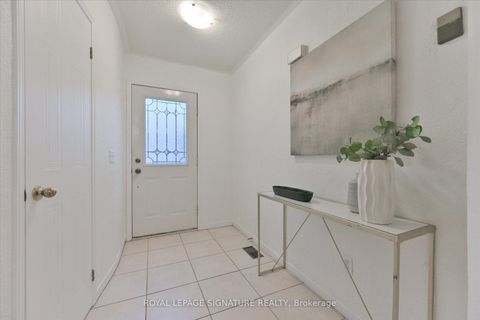 Photo 2 at 6 - 6157 Kingston Road, Centennial Scarborough, Toronto
