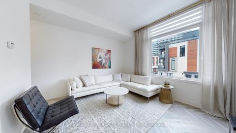 Photo 4 at 1403 - 15 David Eyer Road, Rural Richmond Hill, Richmond Hill