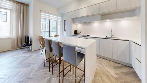 Photo 10 at 1403 - 15 David Eyer Road, Rural Richmond Hill, Richmond Hill