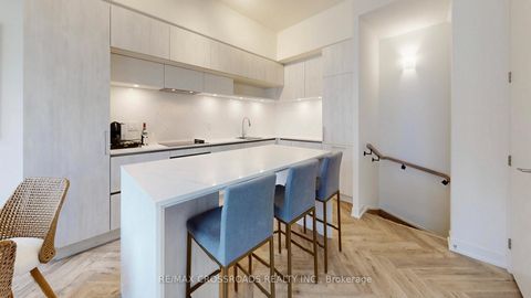 Photo 12 at 1403 - 15 David Eyer Road, Rural Richmond Hill, Richmond Hill