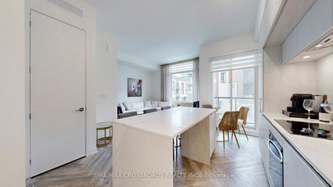 Photo 13 at 1403 - 15 David Eyer Road, Rural Richmond Hill, Richmond Hill