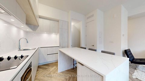 Photo 15 at 1403 - 15 David Eyer Road, Rural Richmond Hill, Richmond Hill