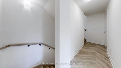 Photo 33 at 1403 - 15 David Eyer Road, Rural Richmond Hill, Richmond Hill