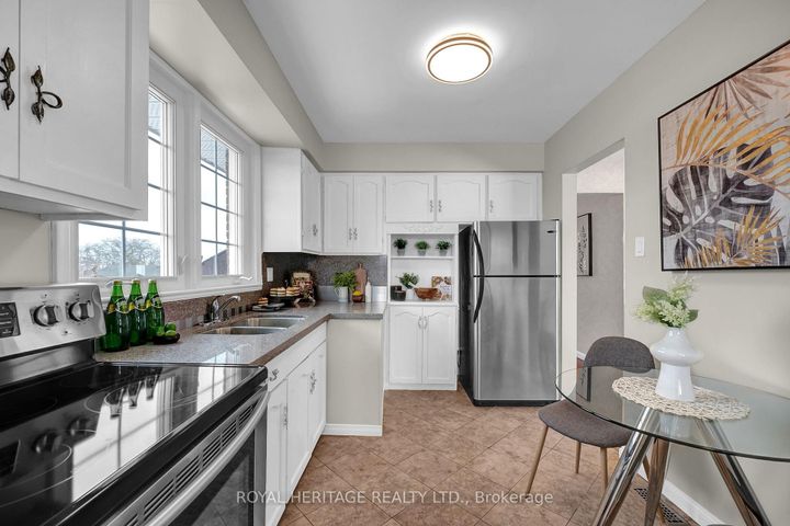 Photo 7 at 465 Milton Street, Donevan, Oshawa