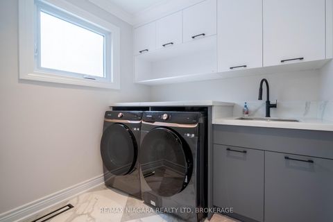 Photo 22 at 18 Mountbatten Road, Humber Heights, Toronto