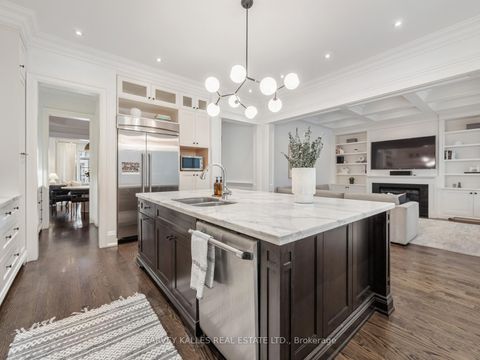 Photo 12 at 190 Carmichael Avenue, Nortown, Toronto