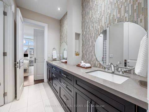 Photo 30 at 190 Carmichael Avenue, Nortown, Toronto