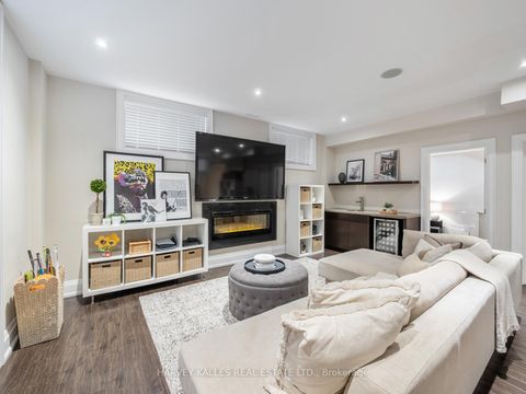 Photo 39 at 190 Carmichael Avenue, Nortown, Toronto