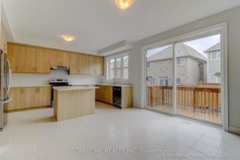 Photo 7 at 49 Bostock Drive, Keswick South, Georgina