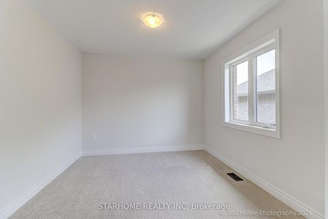 Photo 13 at 49 Bostock Drive, Keswick South, Georgina