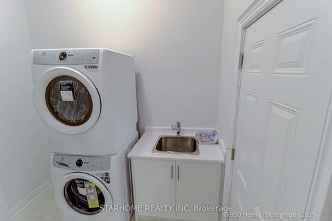 Photo 23 at 49 Bostock Drive, Keswick South, Georgina