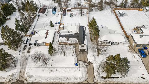 Photo 3 at 2196 Richard Street, Alcona, Innisfil