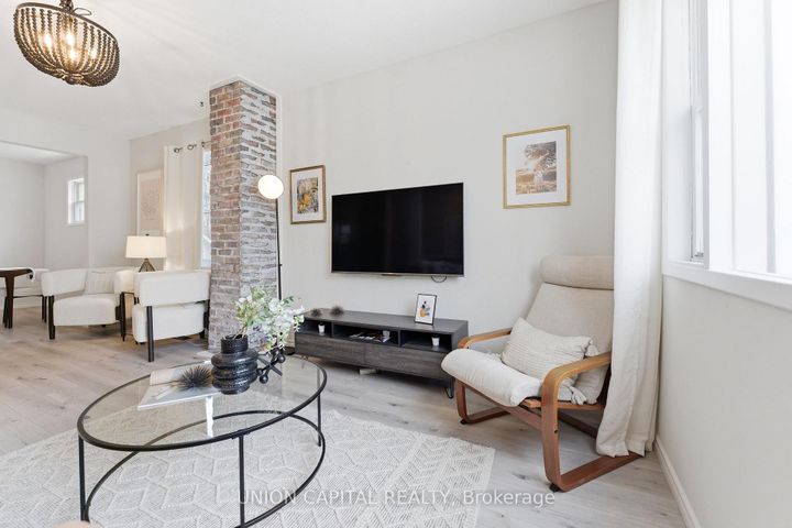 Photo 5 at 200 Court Street, Central, Oshawa