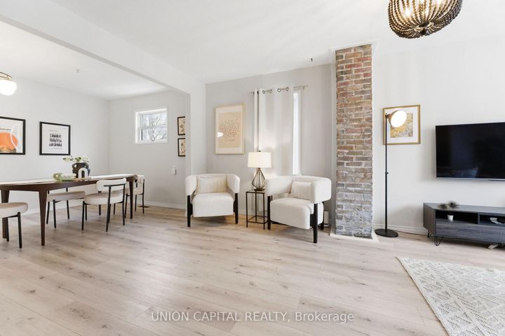 Photo 8 at 200 Court Street, Central, Oshawa