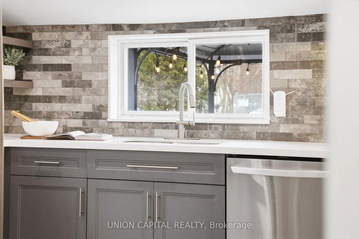 Photo 13 at 200 Court Street, Central, Oshawa