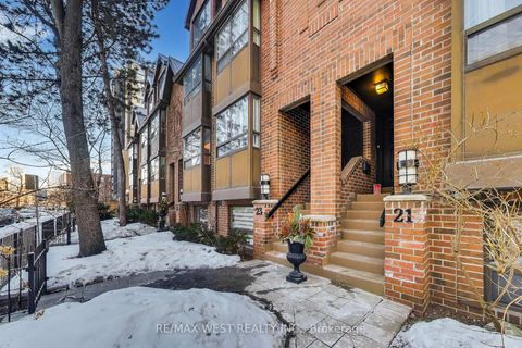 Photo 1 at 21 Dundonald Street, Yonge Corridor, Toronto