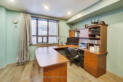 Photo 6 at 21 Dundonald Street, Yonge Corridor, Toronto