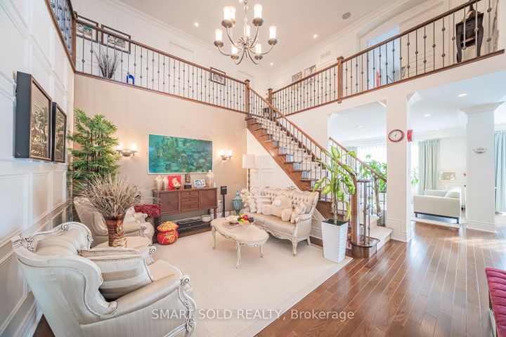 Photo 5 at 33 Earnshaw Drive, Victoria Square, Markham