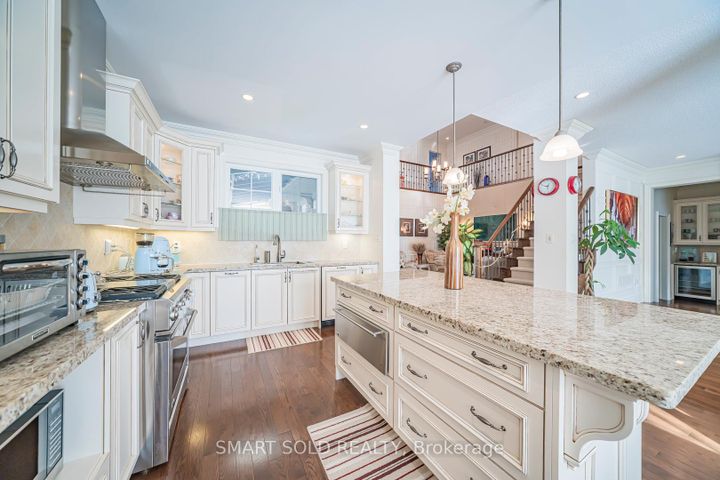 Photo 14 at 33 Earnshaw Drive, Victoria Square, Markham