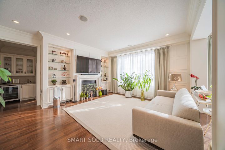 Photo 15 at 33 Earnshaw Drive, Victoria Square, Markham