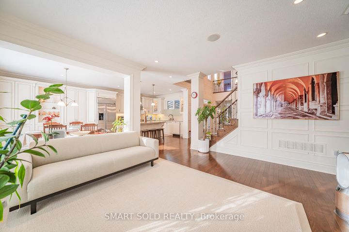 Photo 17 at 33 Earnshaw Drive, Victoria Square, Markham