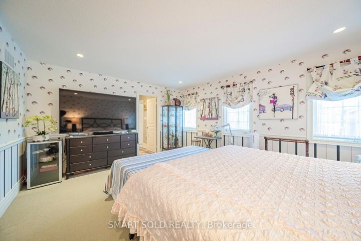 Photo 34 at 33 Earnshaw Drive, Victoria Square, Markham