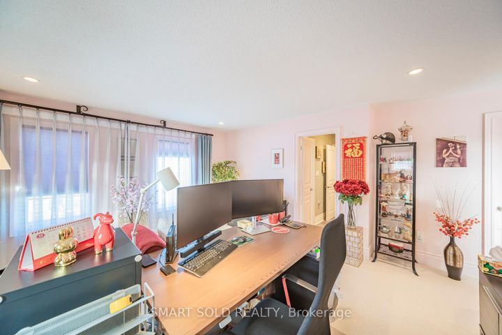 Photo 36 at 33 Earnshaw Drive, Victoria Square, Markham