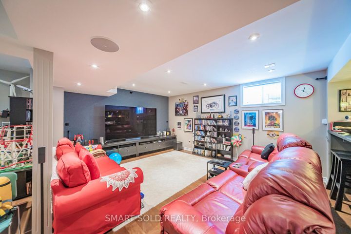 Photo 39 at 33 Earnshaw Drive, Victoria Square, Markham