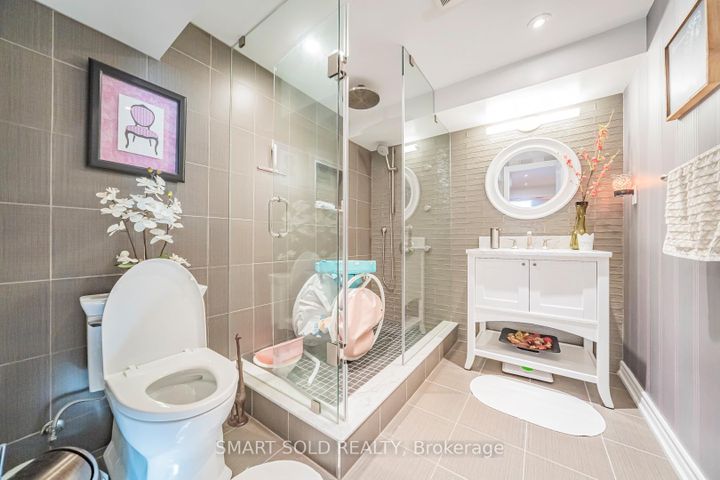 Photo 42 at 33 Earnshaw Drive, Victoria Square, Markham