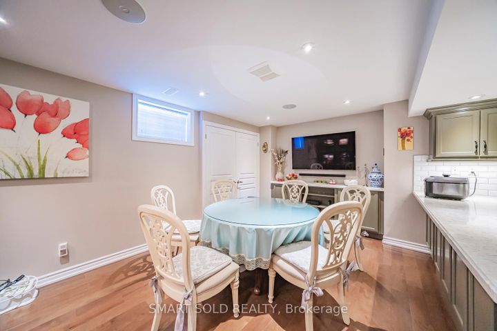 Photo 46 at 33 Earnshaw Drive, Victoria Square, Markham