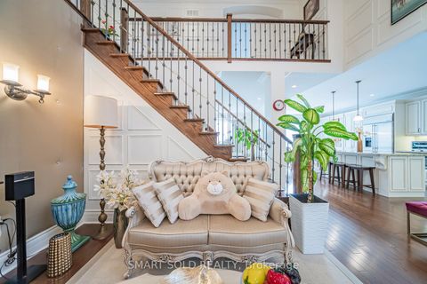 Photo 7 at 33 Earnshaw Drive, Victoria Square, Markham