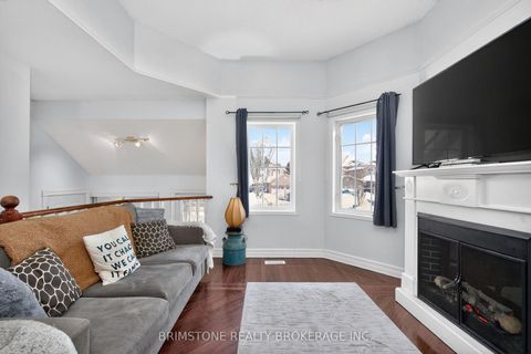 Photo 9 at 22 Dykstra Drive, Holly, Barrie