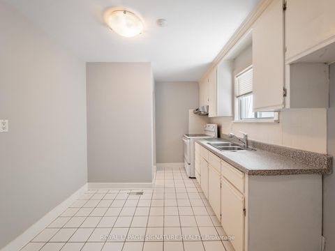 Photo 8 at 27 King High Avenue, Clanton Park, Toronto