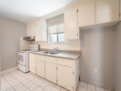 Photo 9 at 27 King High Avenue, Clanton Park, Toronto