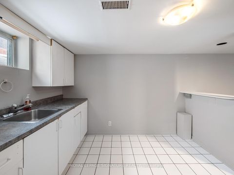 Photo 30 at 27 King High Avenue, Clanton Park, Toronto