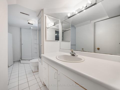 Photo 36 at 27 King High Avenue, Clanton Park, Toronto