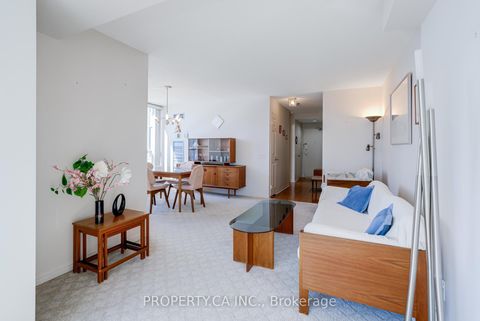 Photo 6 at 1401 - 7 Bishop Avenue, Newtonbrook East, Toronto